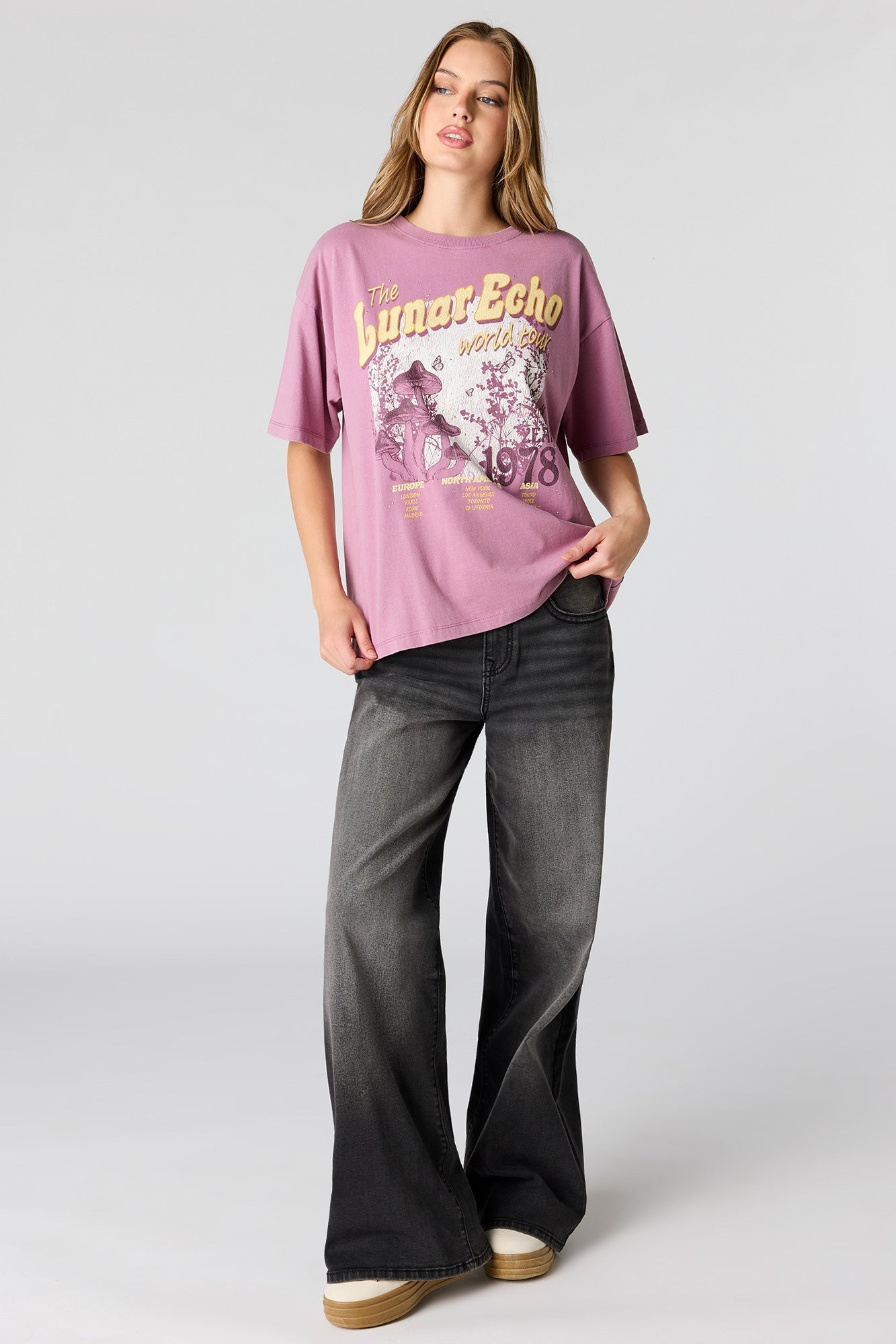 Graphic Washed Boyfriend T-Shirt