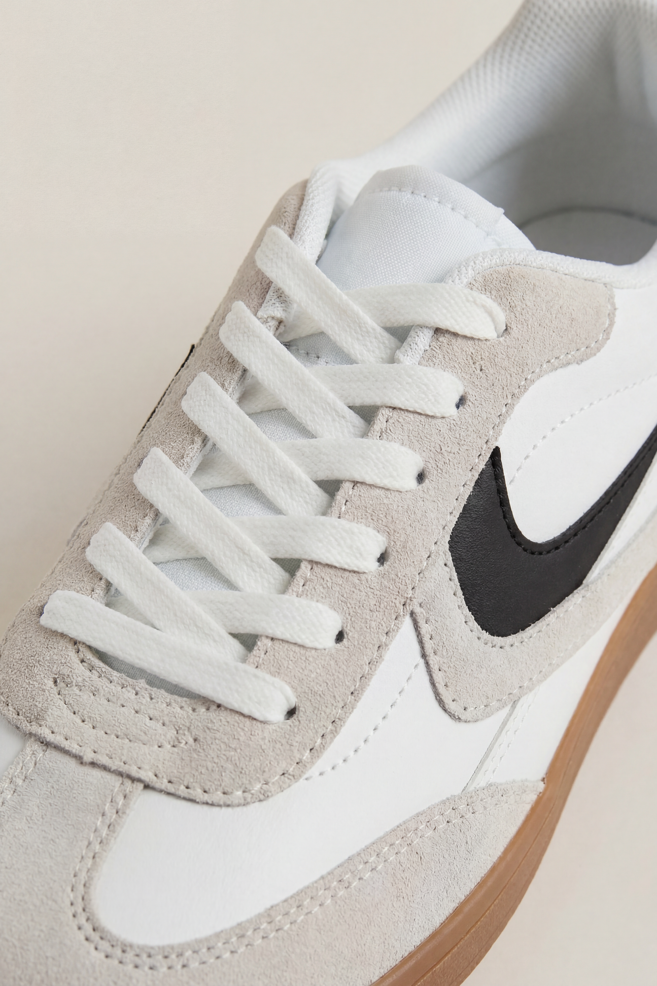 Retro Sneaker
