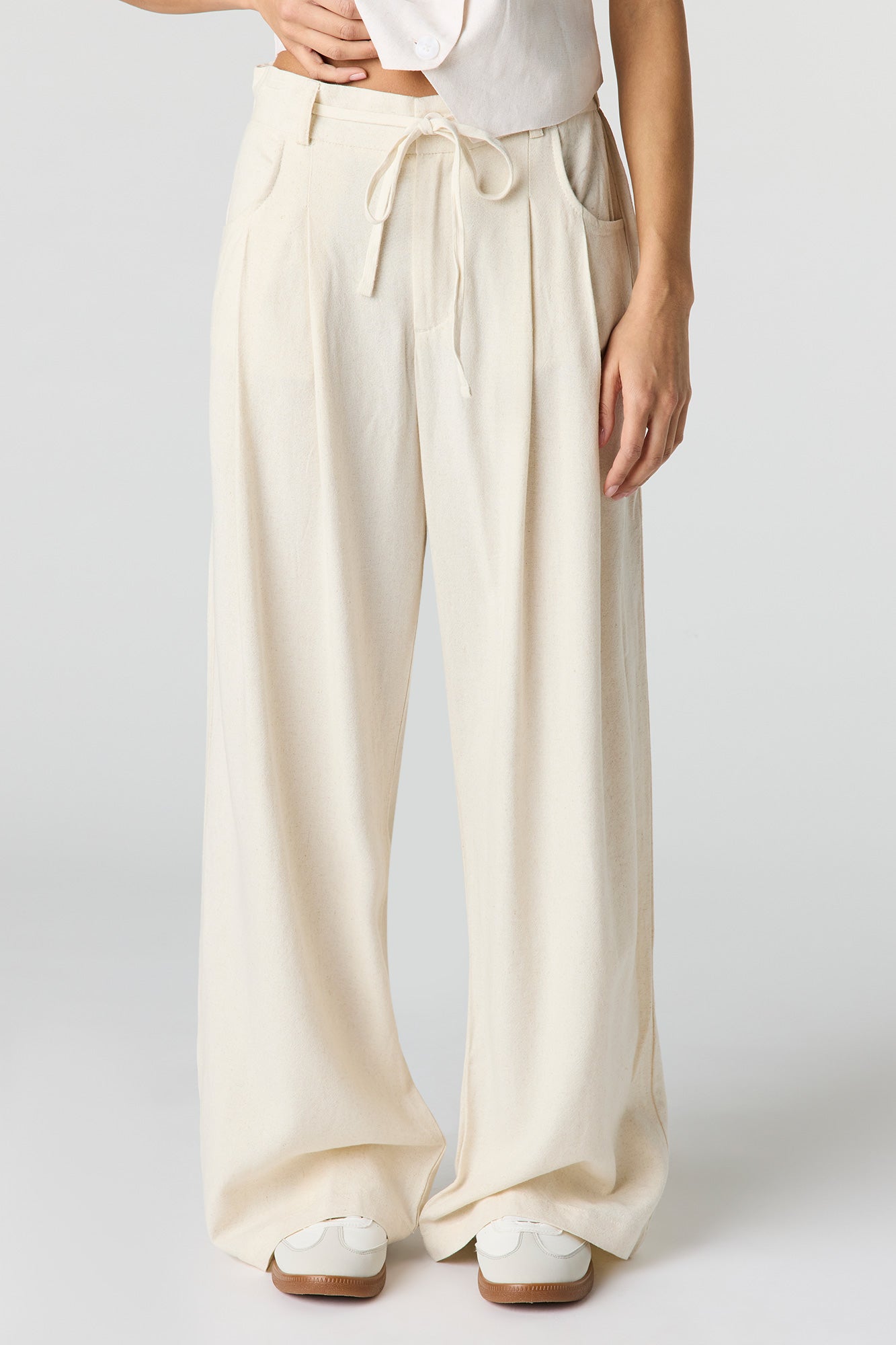 Linen-Blend Drawstring Trouser