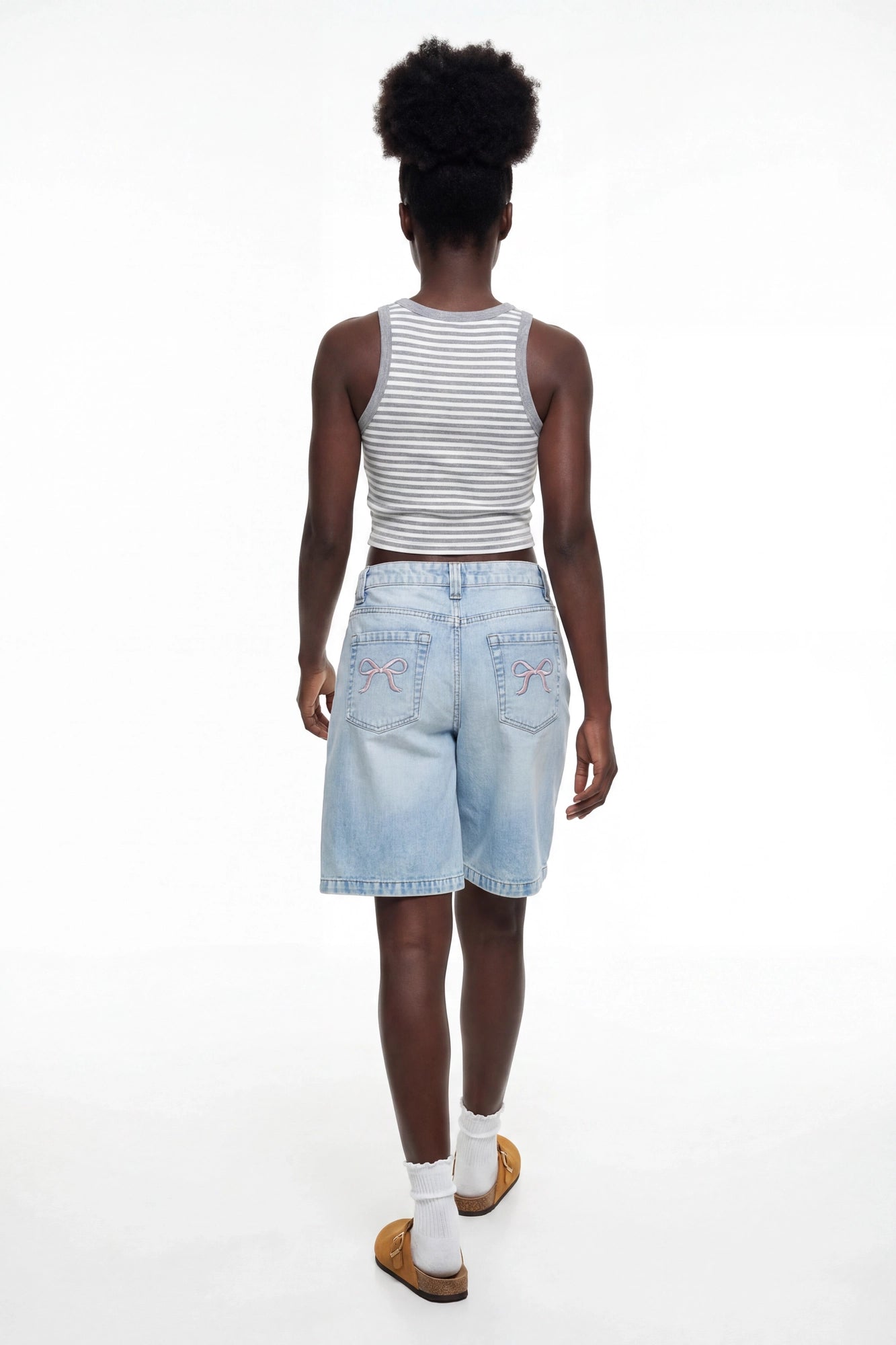 Brooklyn Low Rise Embroidered Baggy Denim Jort