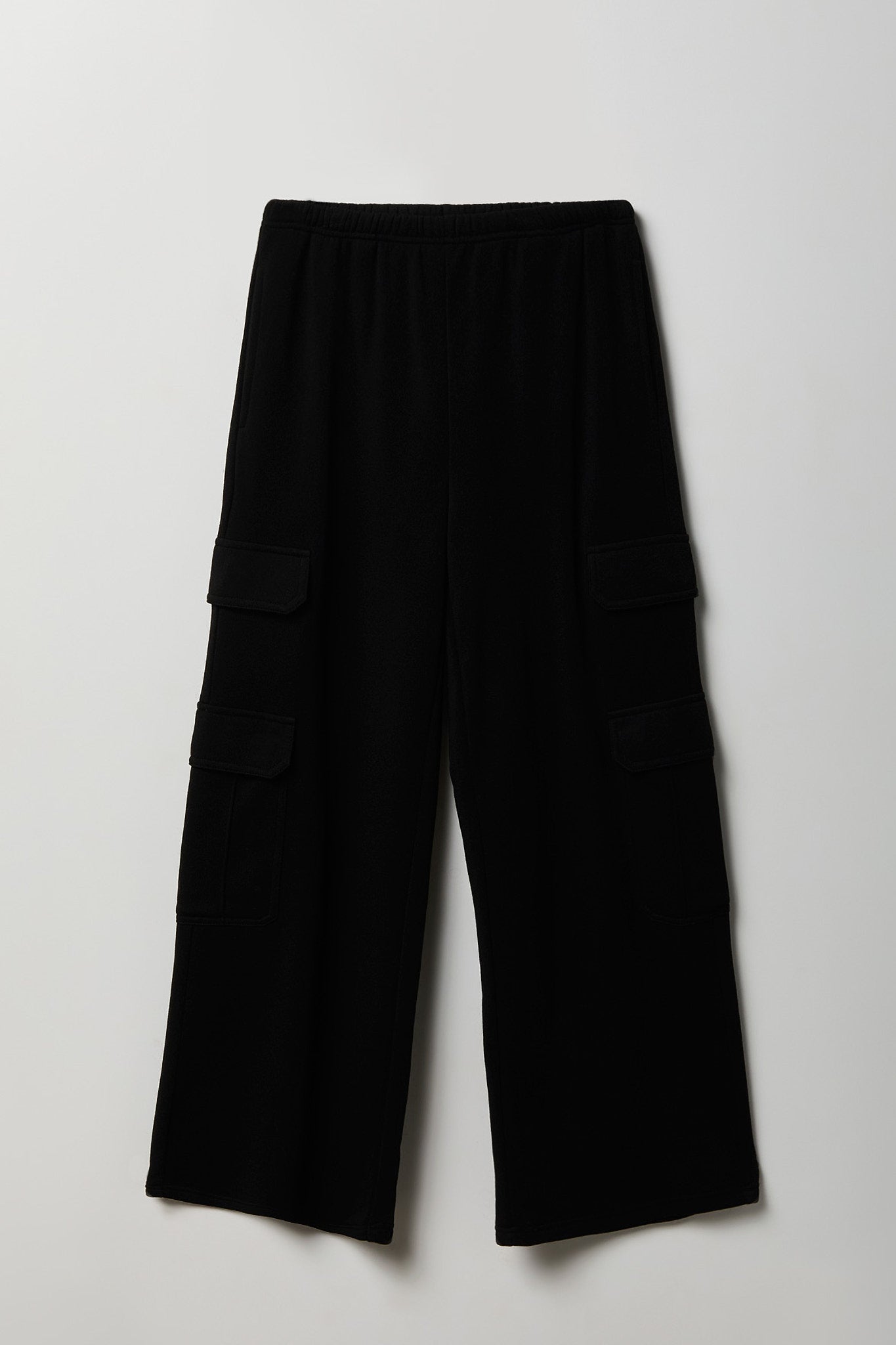 Fleece Ultra Wide Cargo Sweatpant