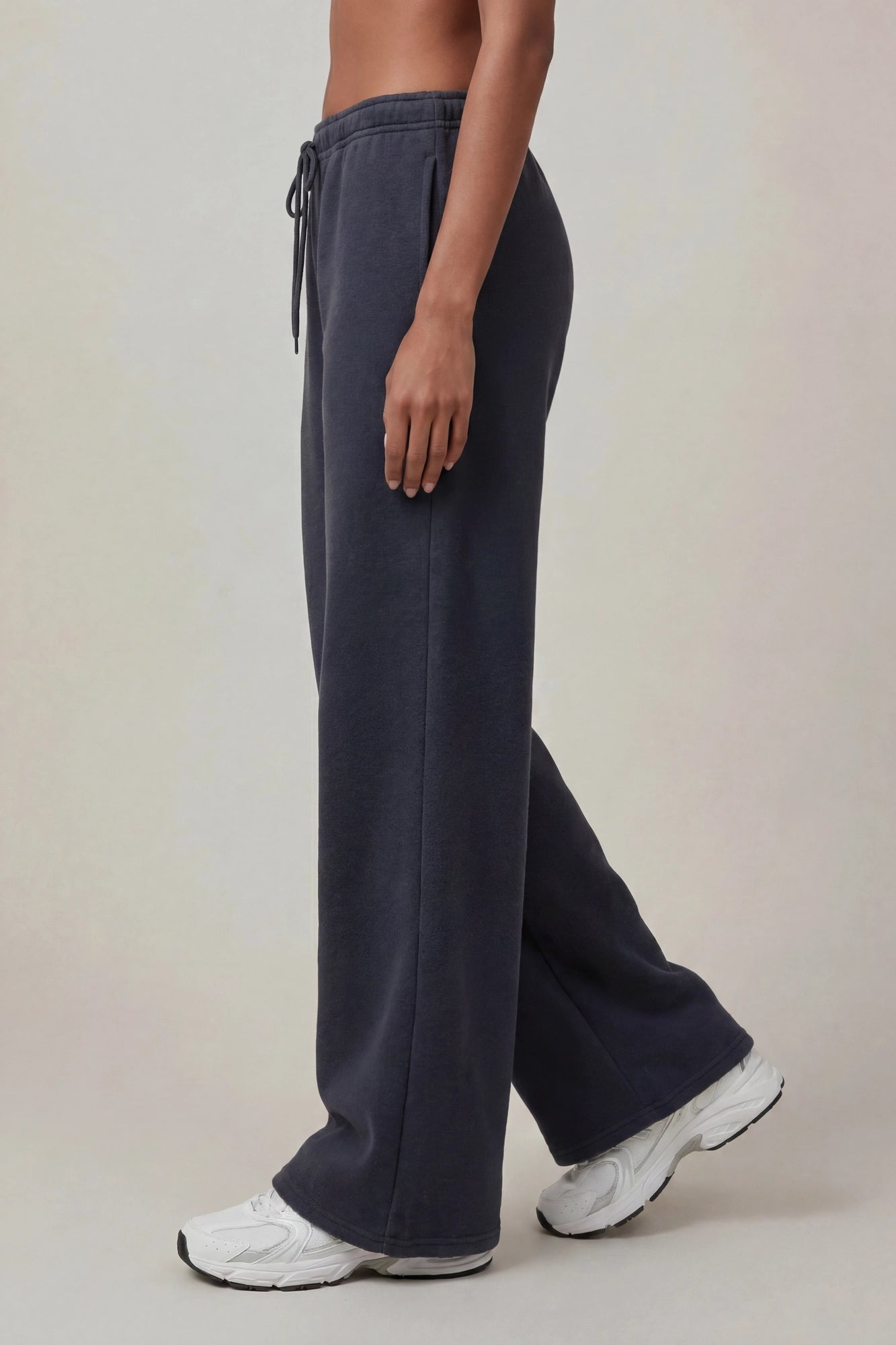 Fleece Low Rise Wide Leg Sweatpant