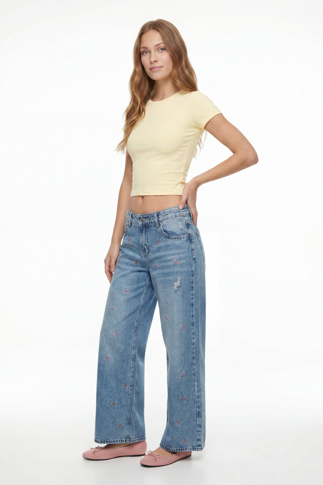 Low Rise Bow Embroidered Baggy Denim Jean
