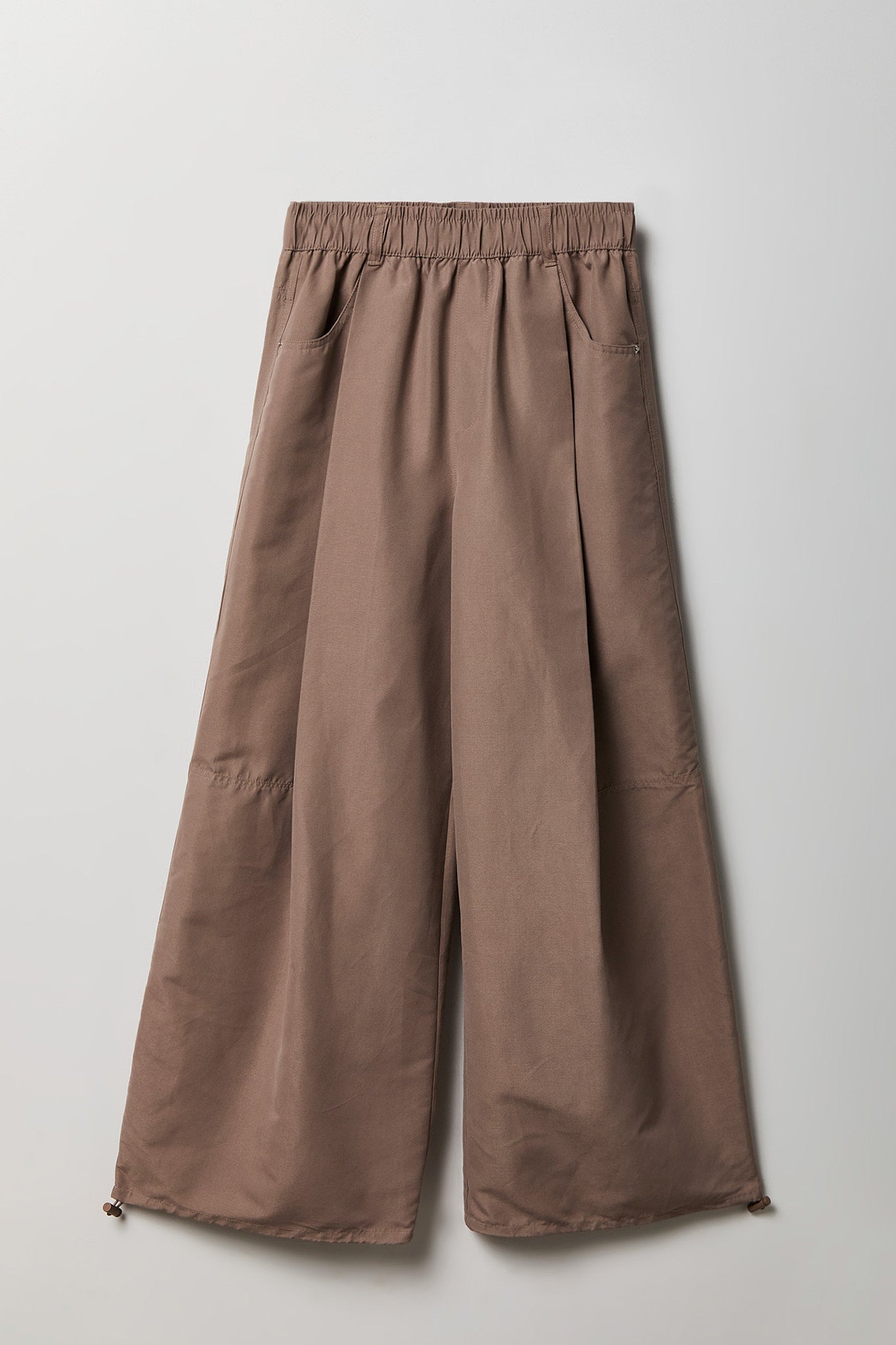 Wide Leg Parachute Pant