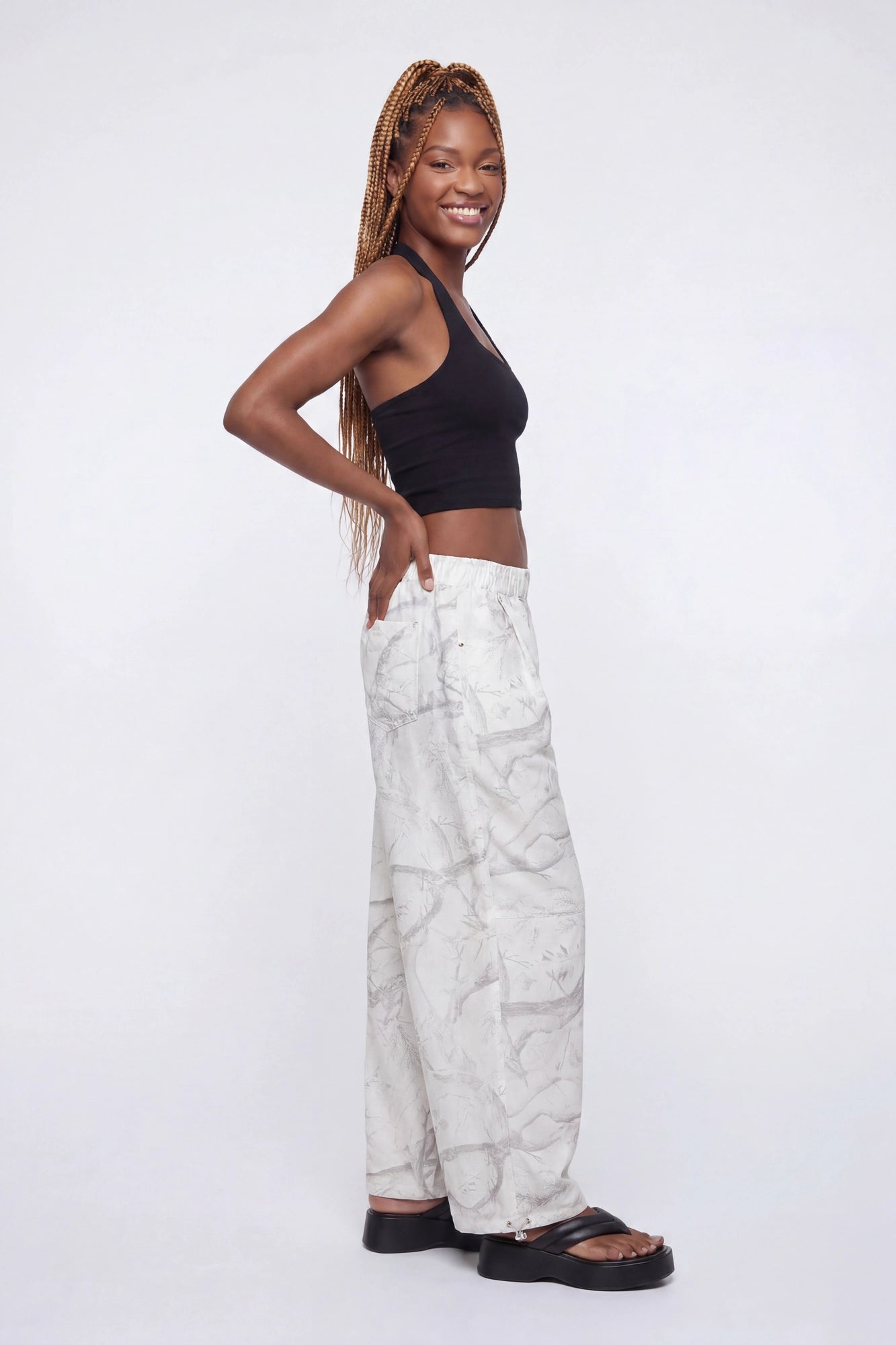 Wide Leg Parachute Pant