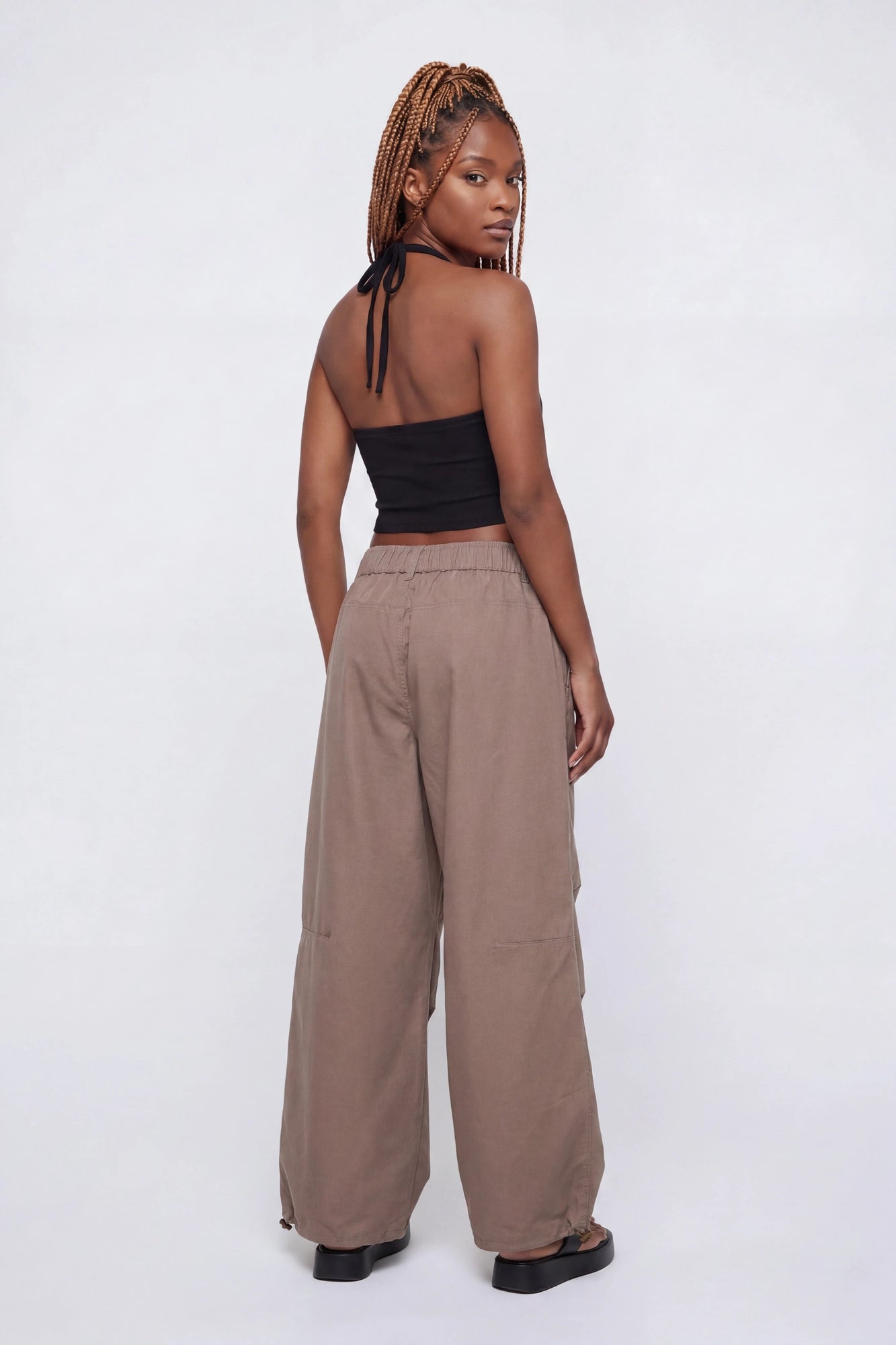 Wide Leg Parachute Pant