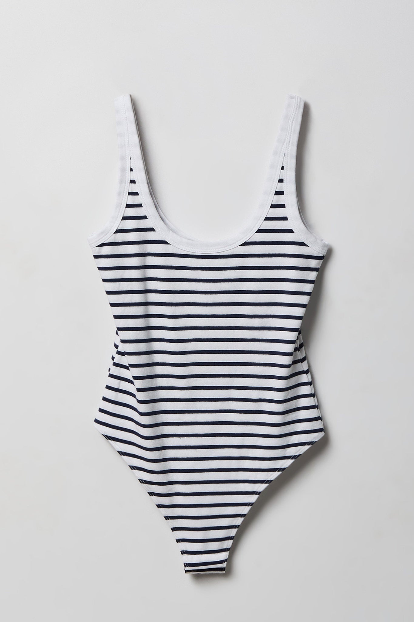 Contour Scoop Neck Bodysuit