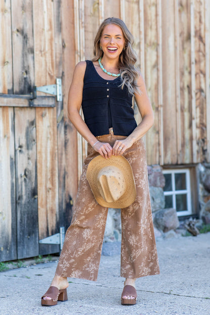 Button Detail Split Hem Crochet Knit Vest