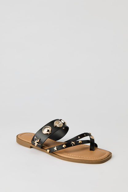 Shell Charm Toe Loop Sandal