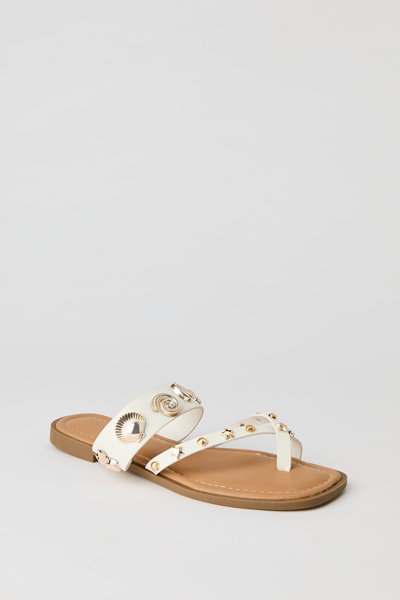 Shell Charm Toe Loop Sandal