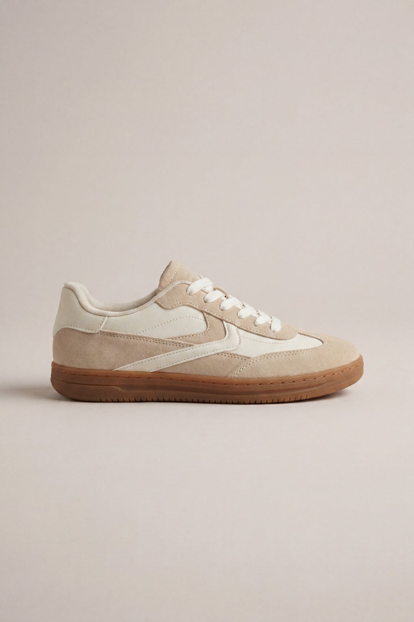 Retro Sneaker