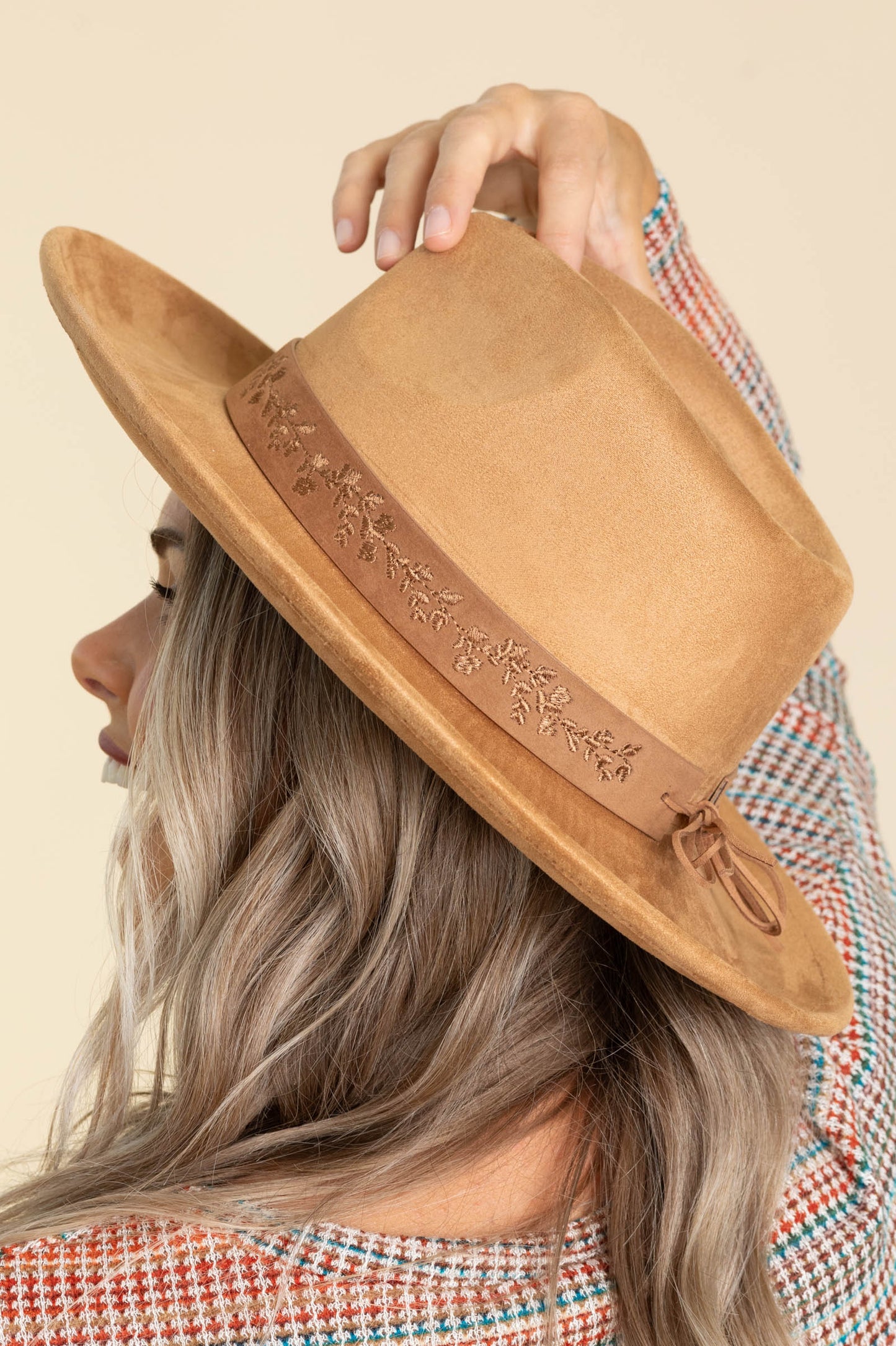 Camel Embroidered Flower Strap Hat