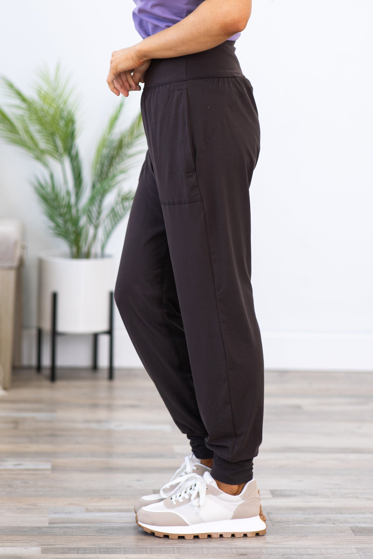 Brown Joggers With Pockets