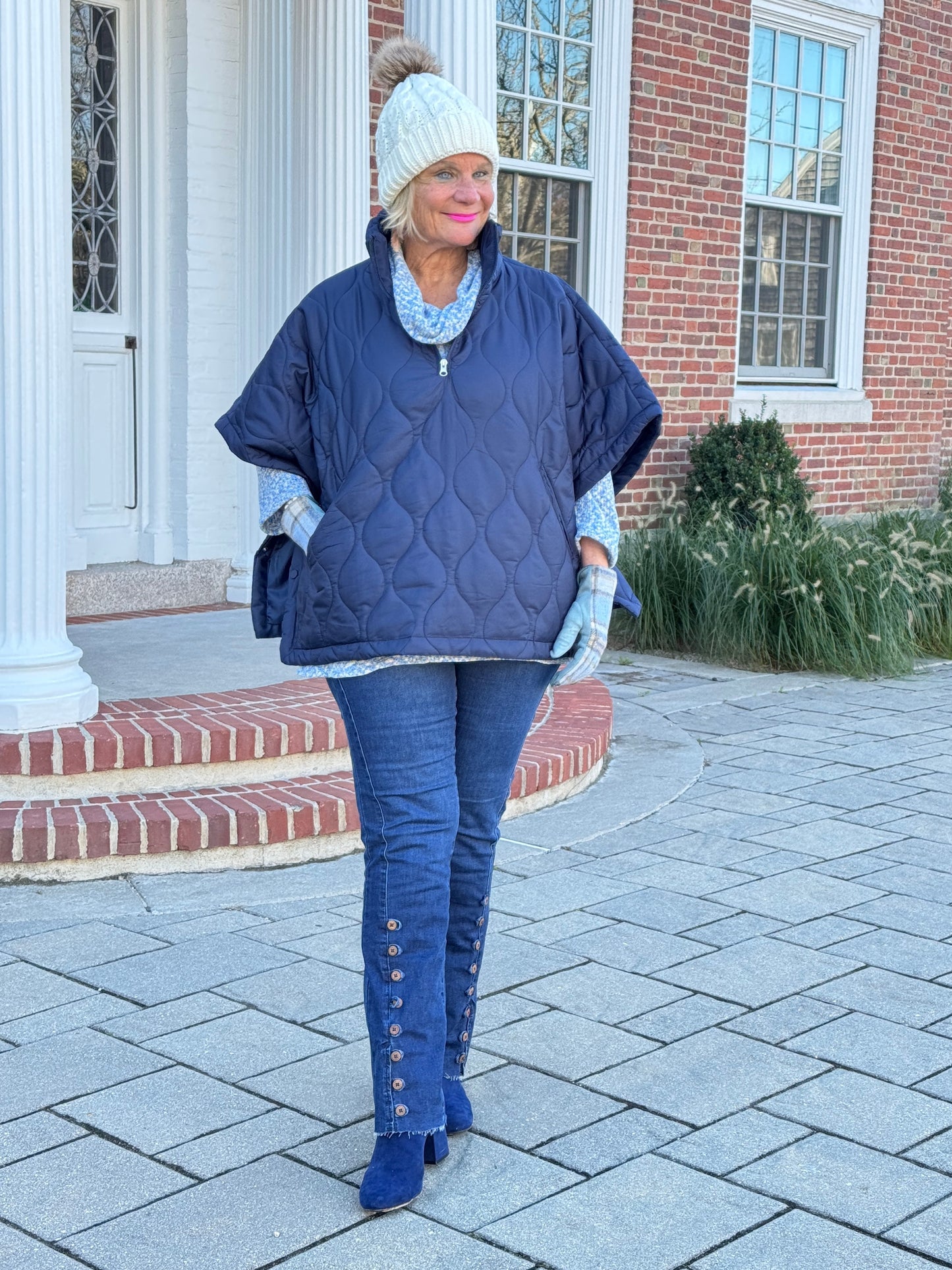 Quilted Short Sleeves Puffer Pullover Poncho Navy