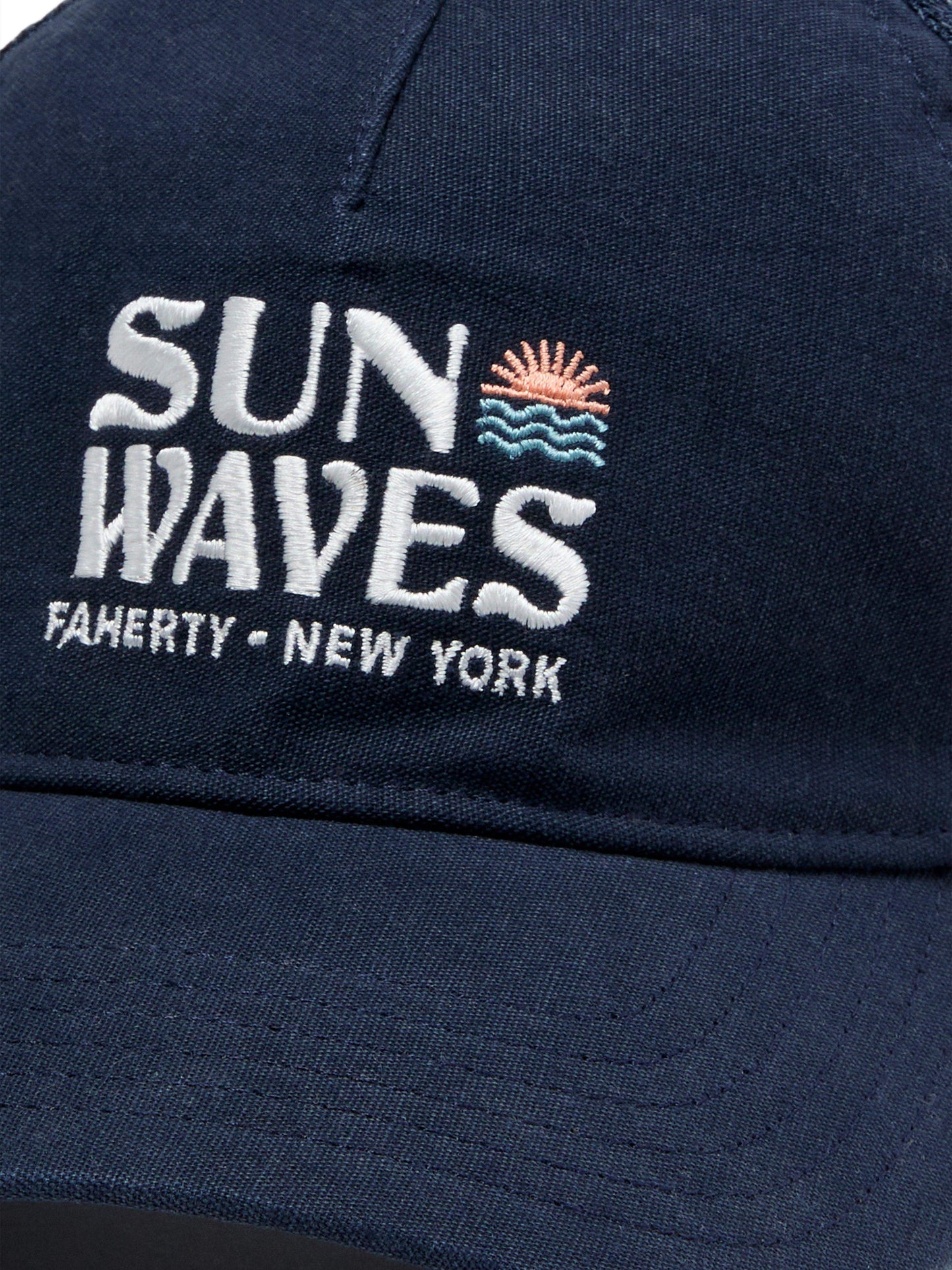 New York Retro Sun And Waves Trucker - Navy Navy