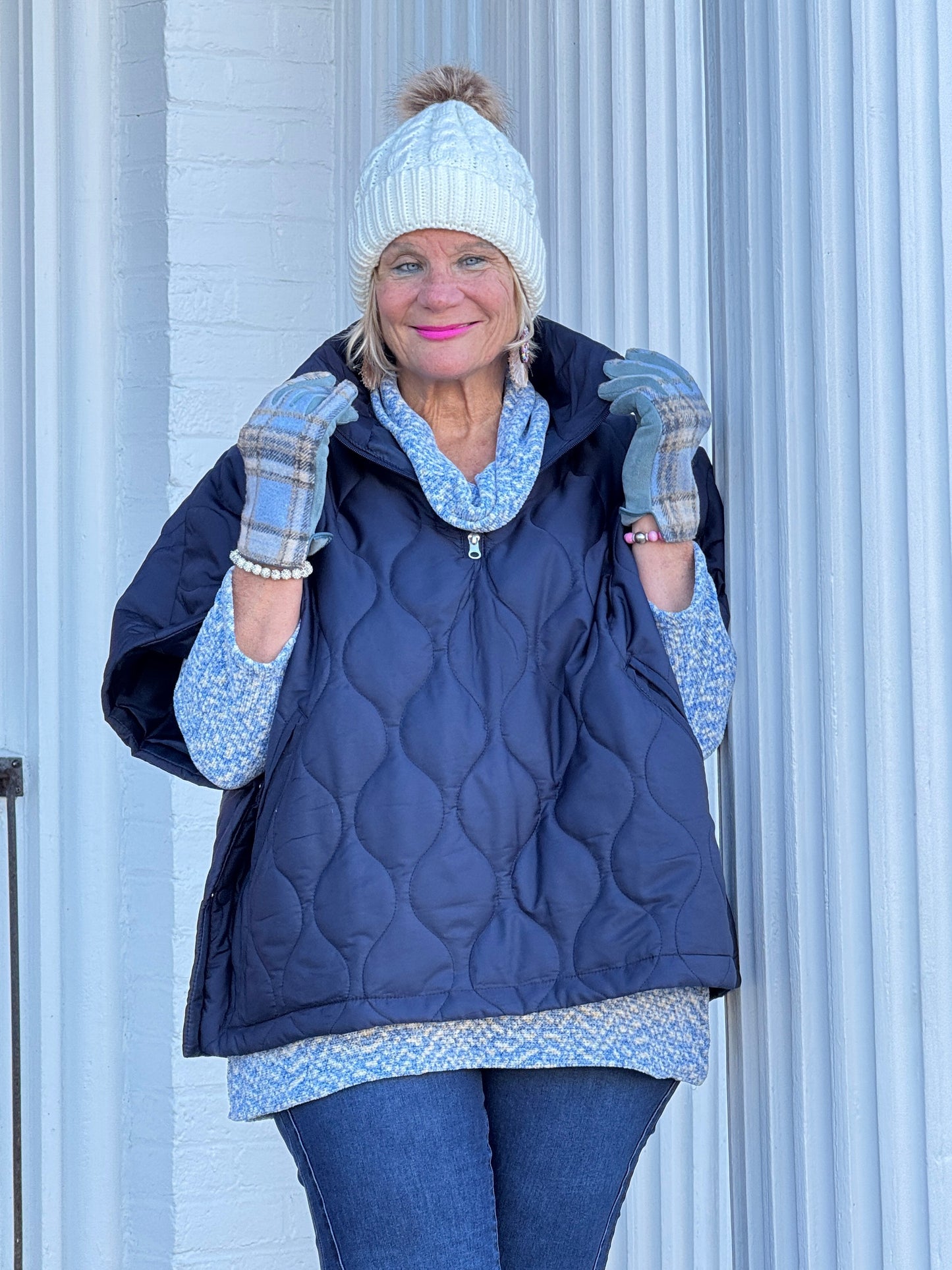 Quilted Short Sleeves Puffer Pullover Poncho Navy
