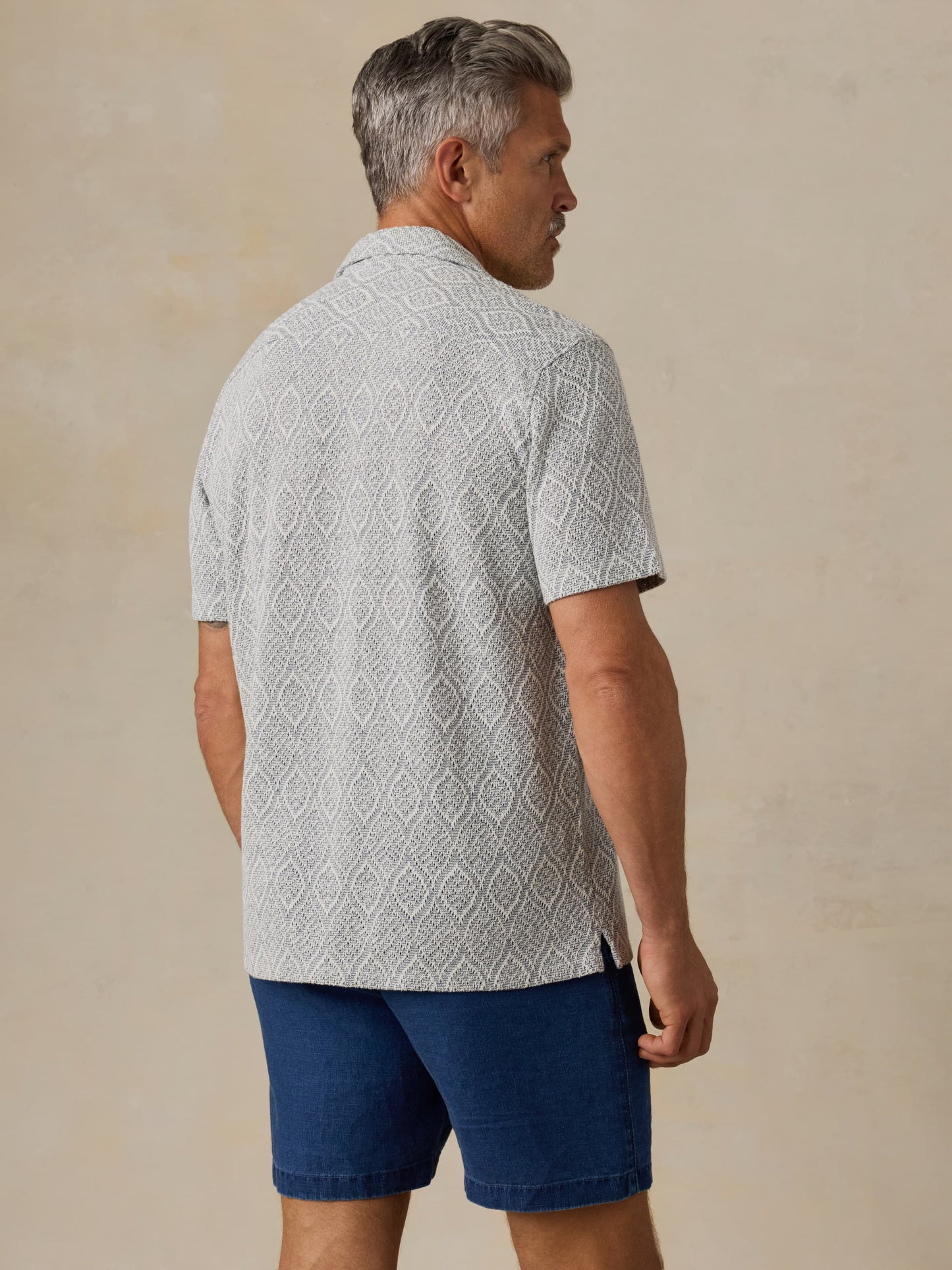 Short-Sleeve Oasis Camp Shirt - Blue Island Medallion