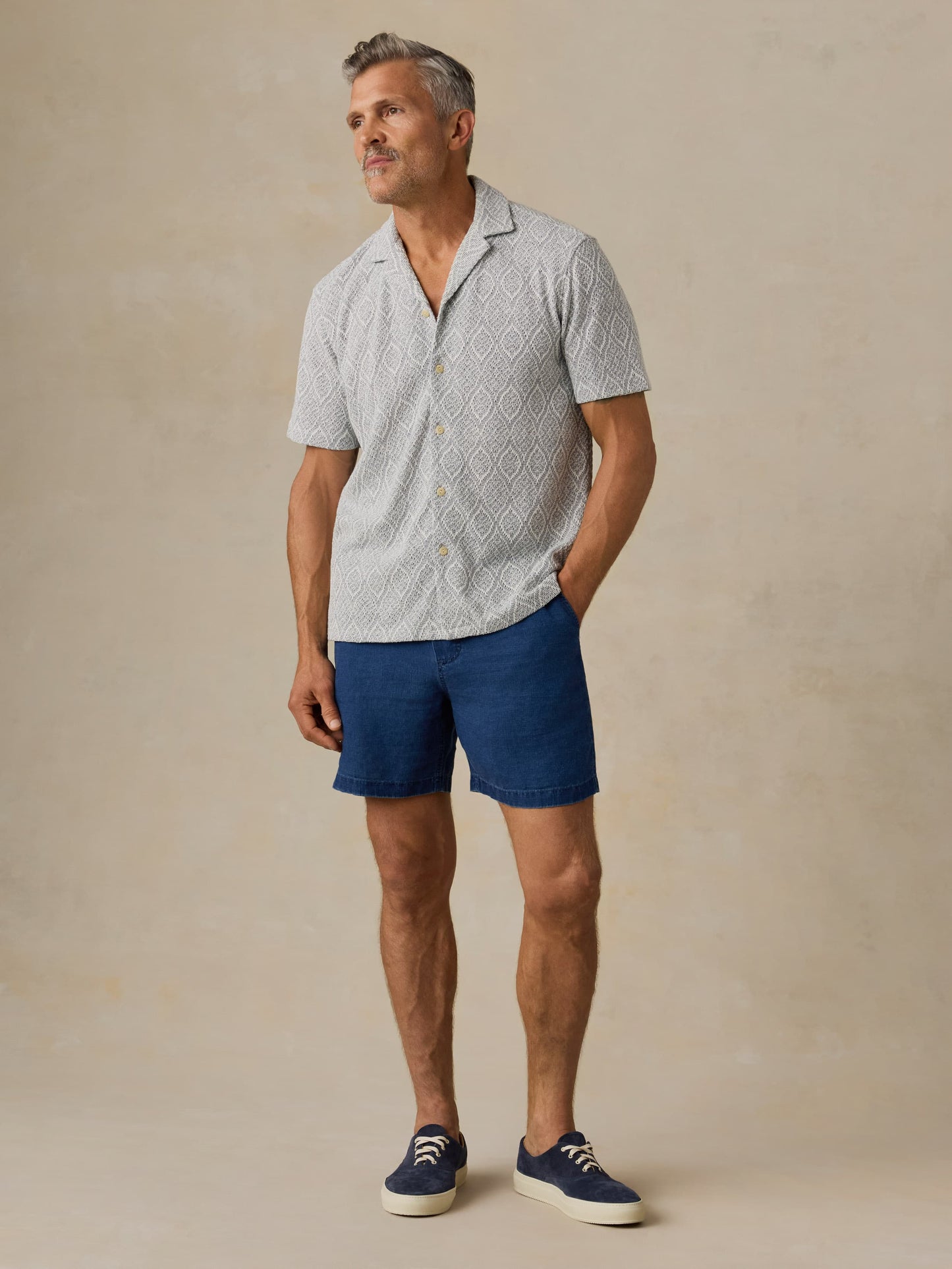 Short-Sleeve Oasis Camp Shirt - Blue Island Medallion