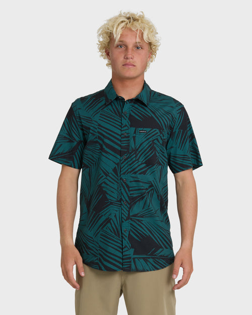 Aruba Palm Classic Stretch Short Sleeve Shirt - Mediterranea