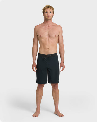 Highline Aero 19" Boardshorts - Black