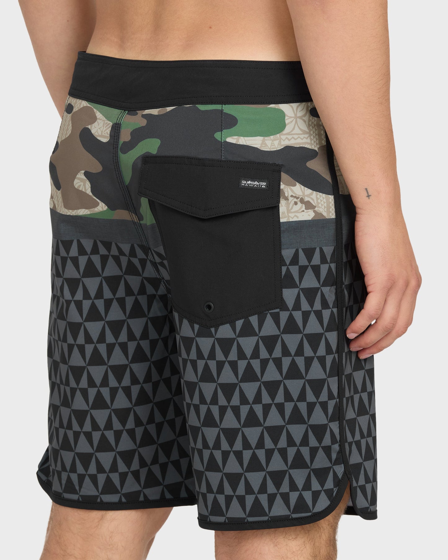 Surfsilk Hawaii Blockchild 19" Boardshorts - Camo