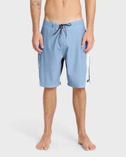 Mercury Gravity 21" Boardshorts - Infinity
