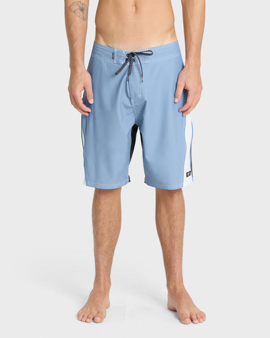Mercury Gravity 21" Boardshorts - Infinity
