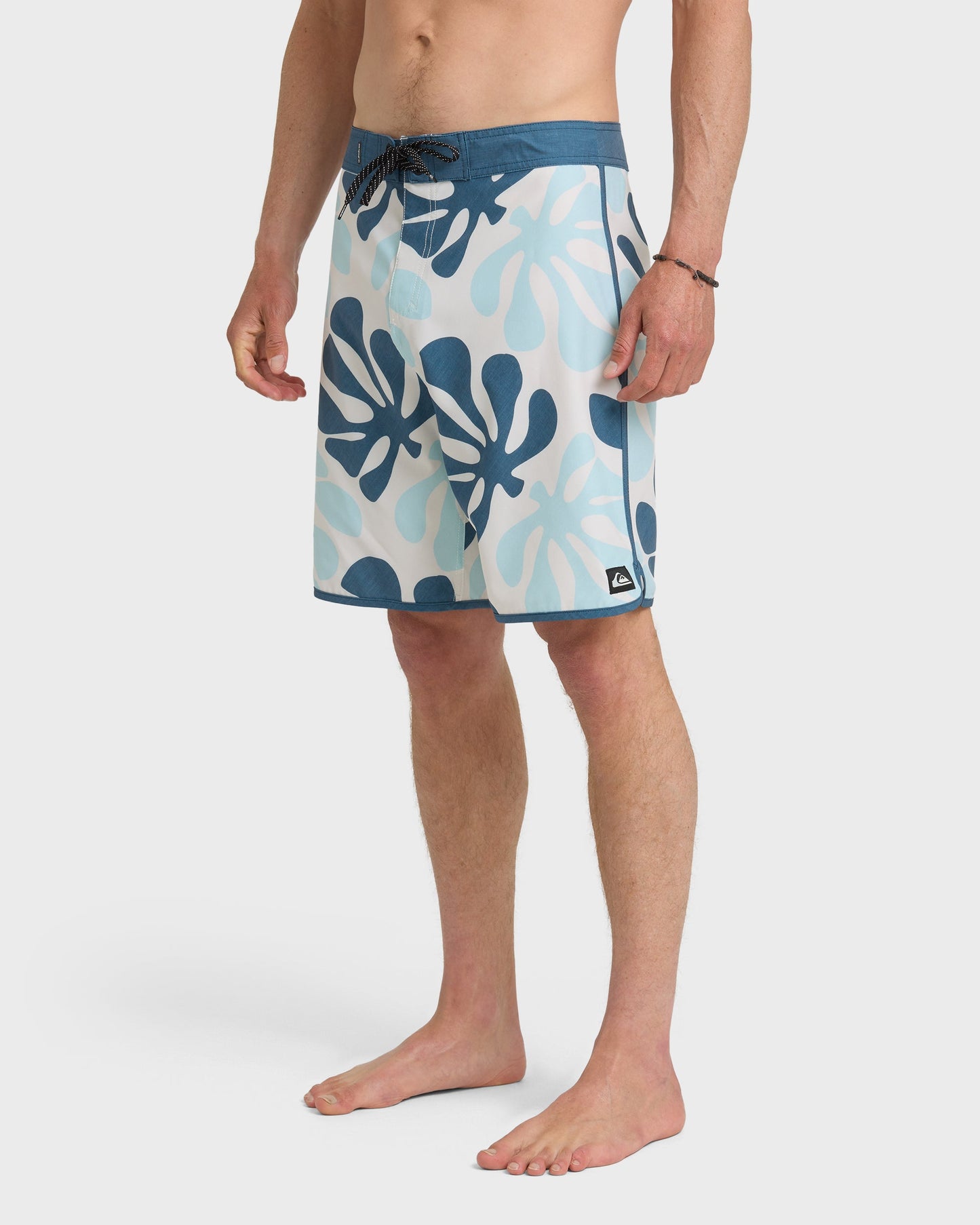SurfSilk Sol Tiles Scallop 19" Boardshorts - Bone White