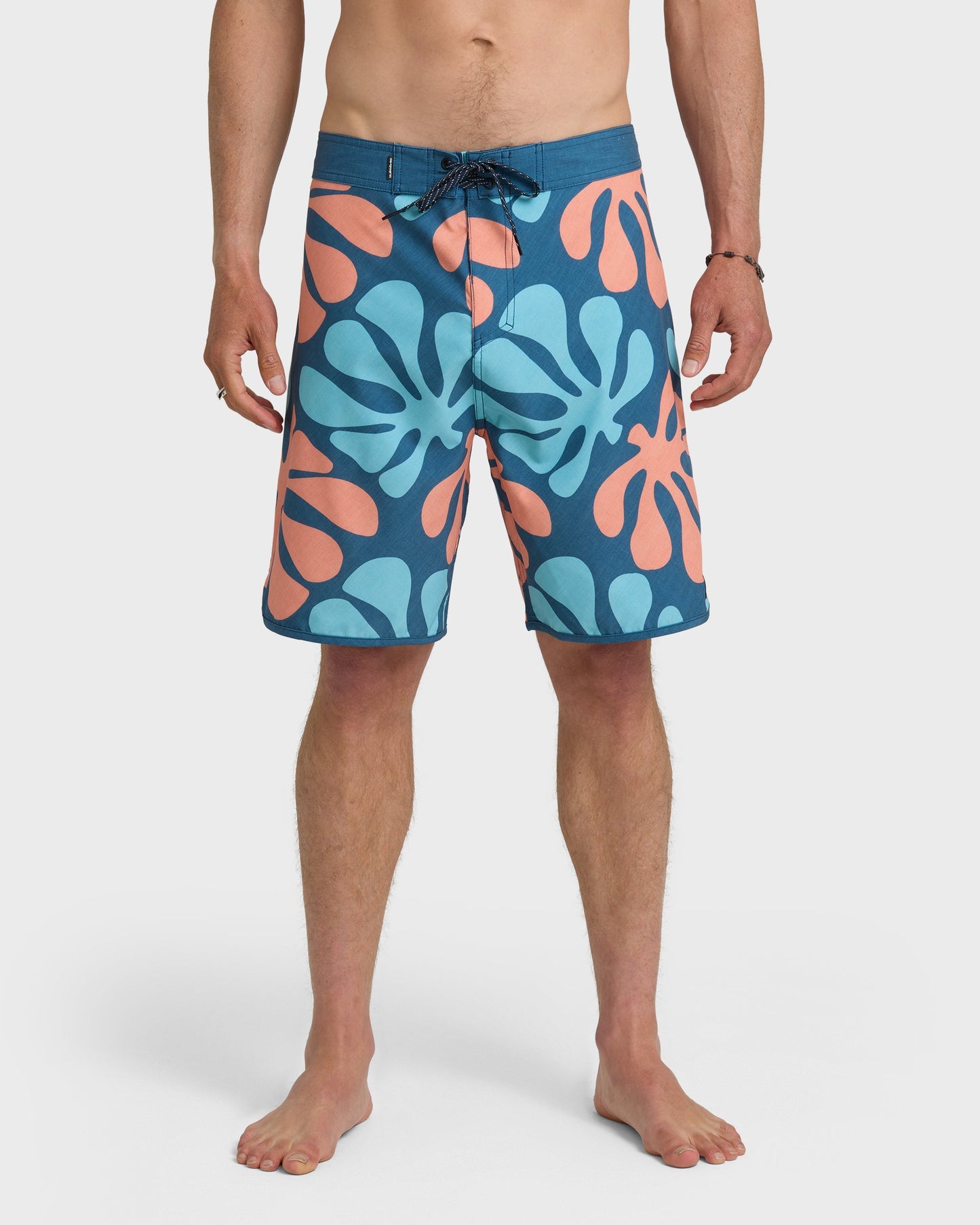 SurfSilk Sol Tiles Scallop 19" Boardshorts - Dark Denim