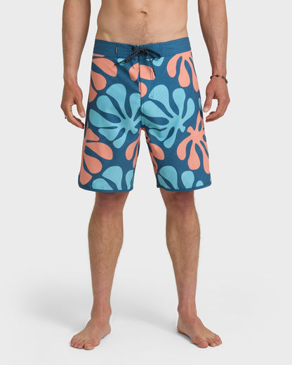 SurfSilk Sol Tiles Scallop 19" Boardshorts - Dark Denim