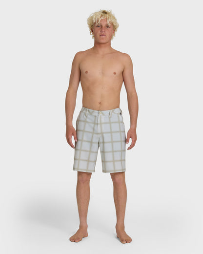 Union Print Amphibian 20" Hybrid Shorts - Bone White