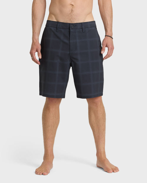 Union Print Amphibian 20" Hybrid Shorts - Black