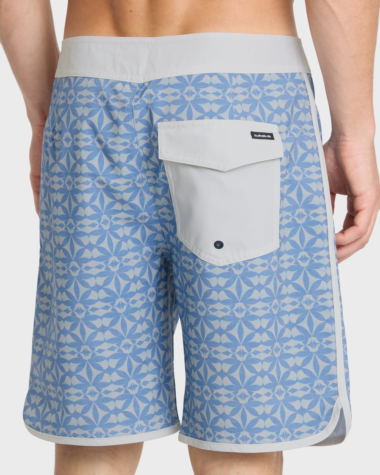 Nature Tile 19" Boardshorts - Quiet Harbor