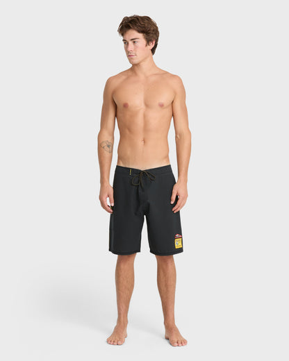 Pacifico Ballena 20" Boardshorts - Black