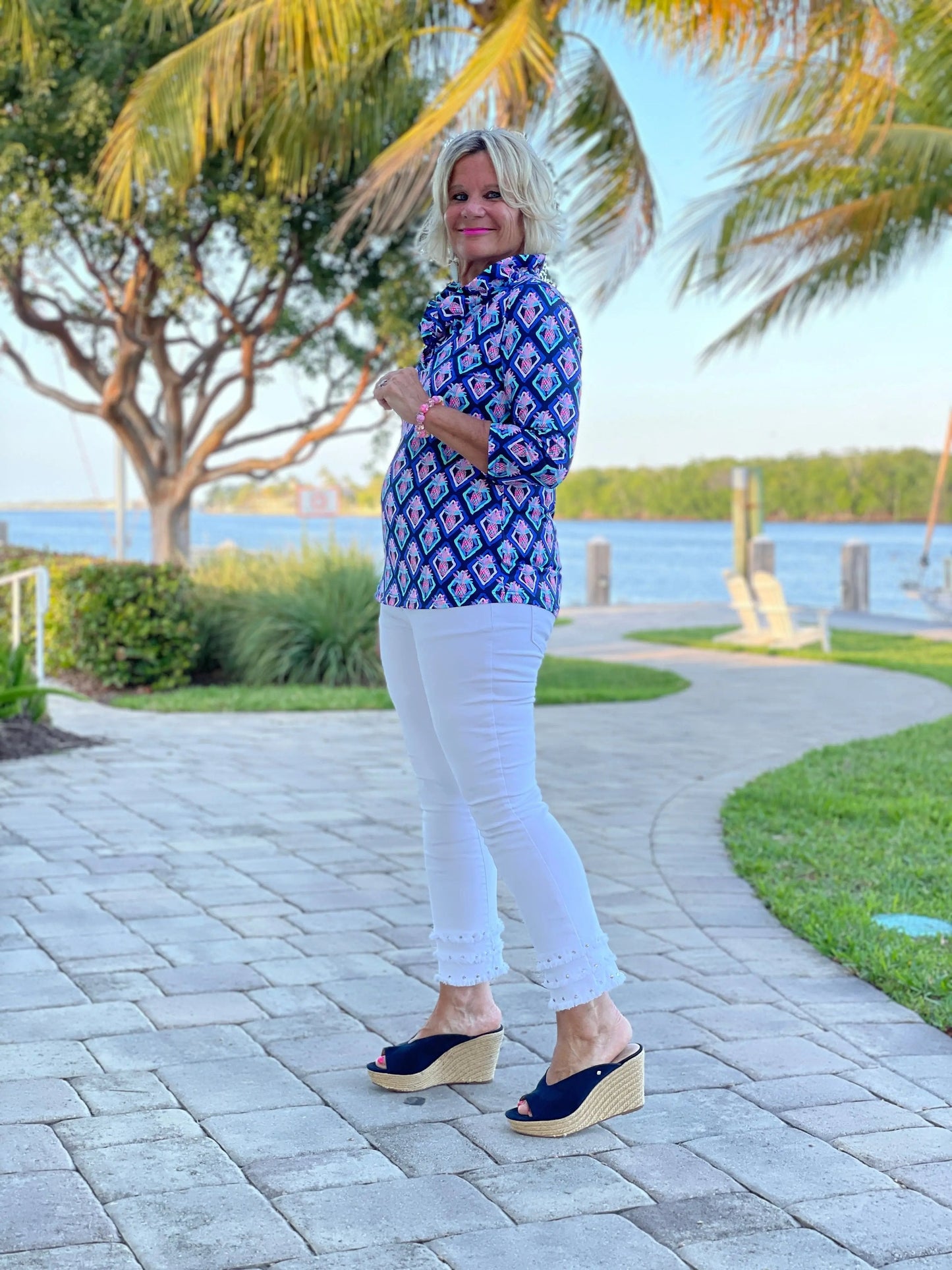 PINEAPPLE VACA RUFFLE TOP