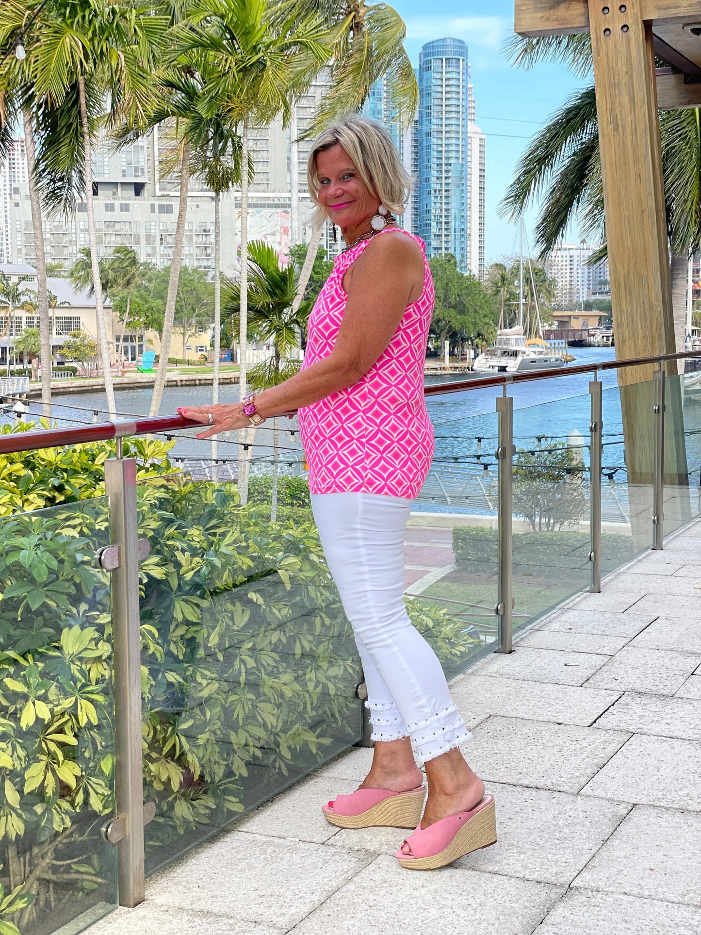 PINK DIAMONDS KEYHOLE TOP